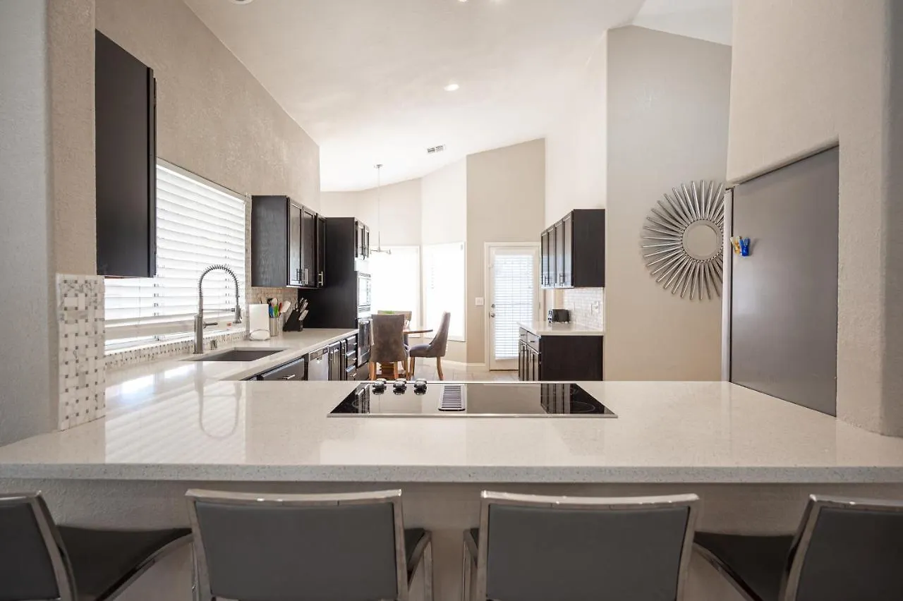 Luxury Home Near Las Vegas Strip And Airport.