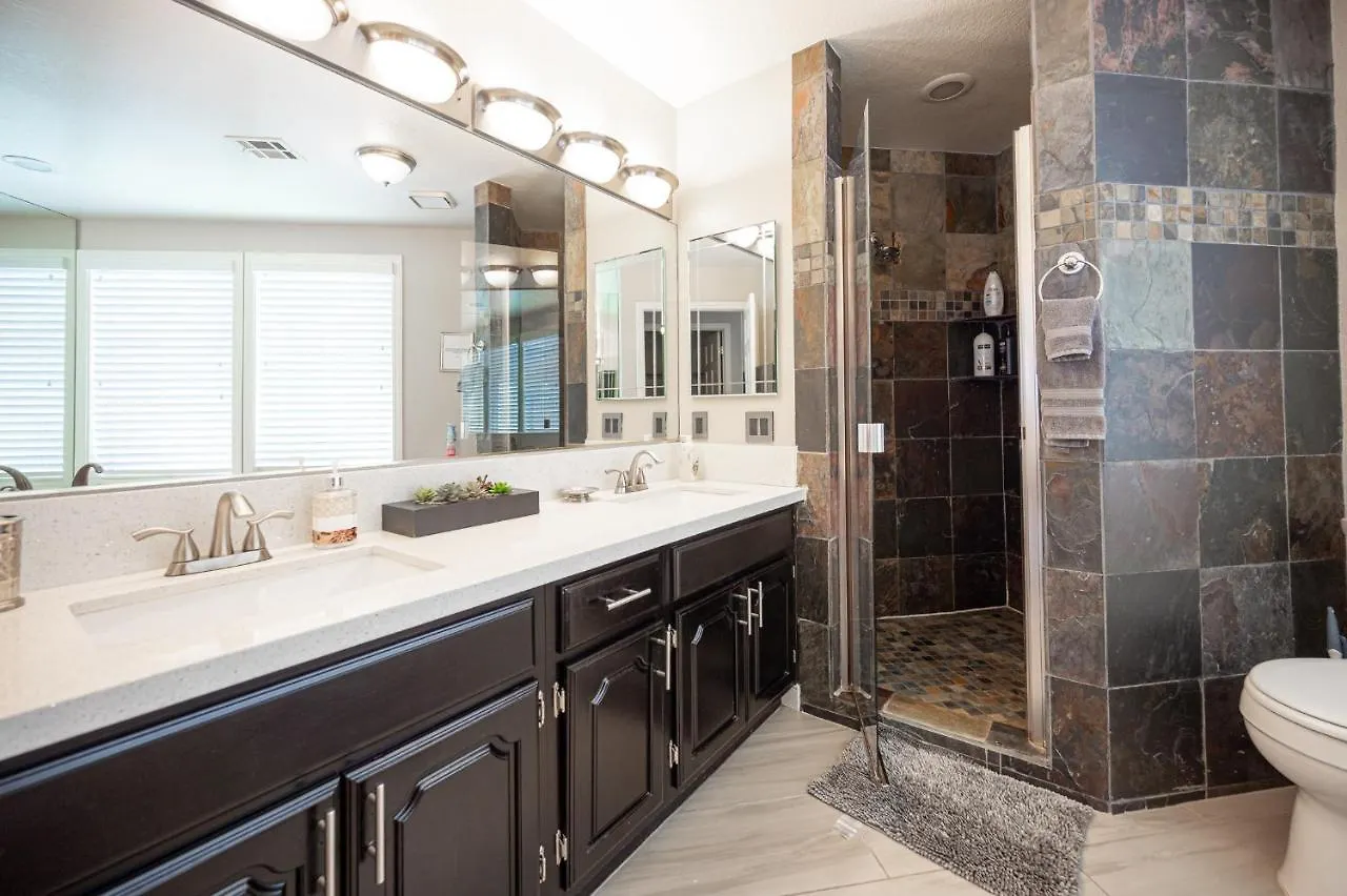 Luxury Home Near Las Vegas Strip And Airport. 0*,